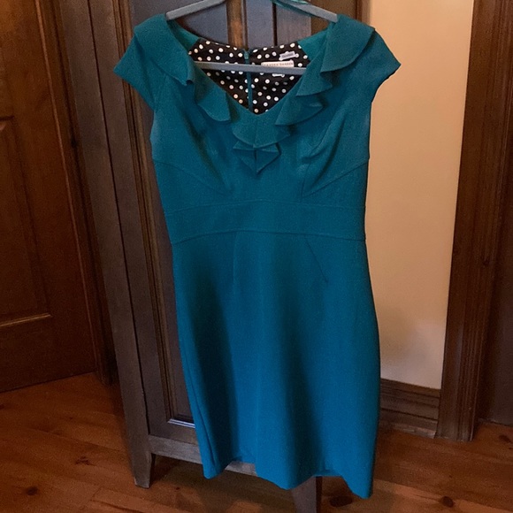 Beautiful teal fitted dress Size 10 from Sandra Darren - Picture 1 of 3